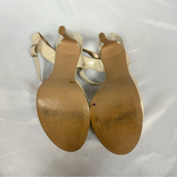 BCBGENERATION Nude and Gold Heels in Size 37.5/7.5 - Picture 6 of 6